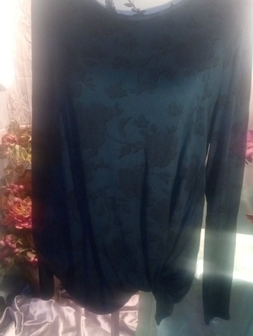 Apt. 9 Black Tee with Blue Brand Tag